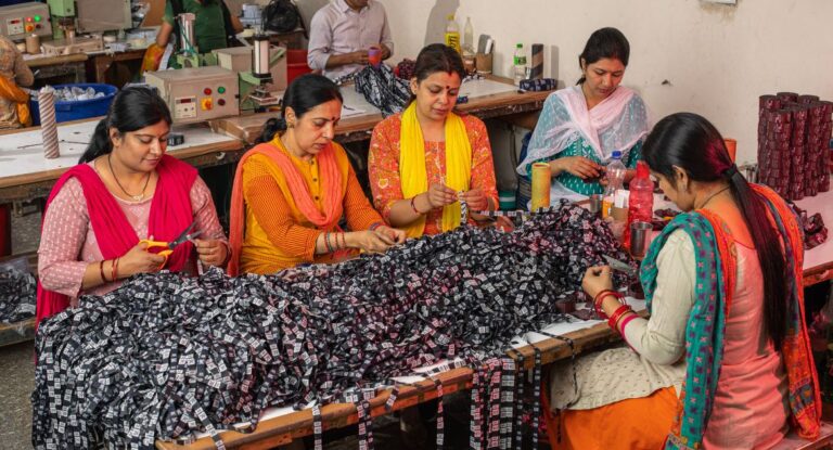 Community Empowerment Models That Work_ Lessons from Grassroots India (ASAR Foundation)